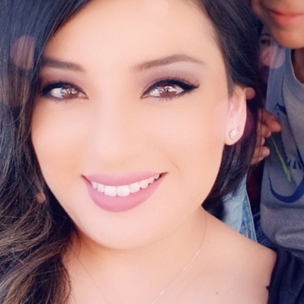 Meet your Posher, Mayra